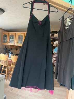 City Triangles women’s dress with pink twill border size 13
